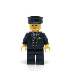 LEGO air002 - Airport (Pilot, Black Legs, Black Hat)