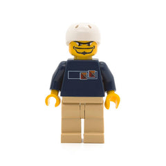 LEGO gg003 - Skateboarder (Dark Blue Shirt, Tan Legs)