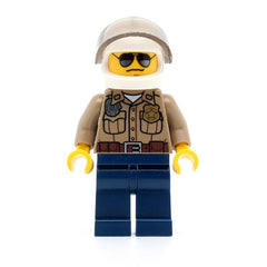 LEGO cty0276 - Forest Police (Dark Tan Shirt with Pockets, Radio and Gold Badge, Dark Blue Legs)
