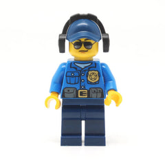 LEGO cty0455 - Police (City Officer, Gold Badge, Dark Blue Cap with Hole, Headphones, Sunglasses)