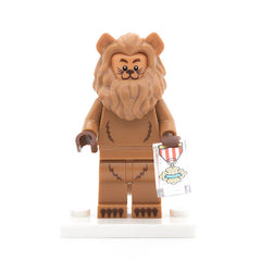 NEW - LEGO coltlm2-17 - Cowardly Lion, The LEGO Movie 2 (Set mit Stand und Zubehör)