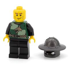 LEGO cas465 - Kingdoms Dragon Knight Quarters (Helmet with Broad Brim, Vertical Cheek Lines)