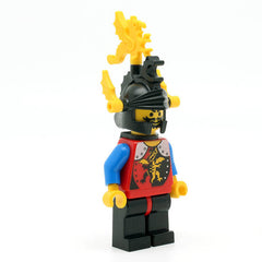 LEGO cas018a - Dragon Knights - Knight 2, Black Legs with Red Hips, Black Dragon Helmet, Yellow Plumes, Black Plastic Cape