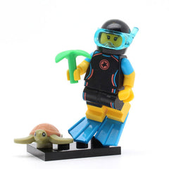 LEGO col20-12 - Sea Rescuer, Series 20 (Set mit Stand und Zubehör)