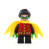 LEGO sh0588 - Robin (Green Mask and Hands, Black Short Legs, Yellow Scalloped Cape)