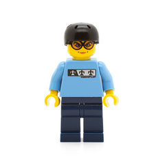 LEGO gg004 - Skateboarder (Medium Blue Shirt, Dark Blue Legs)