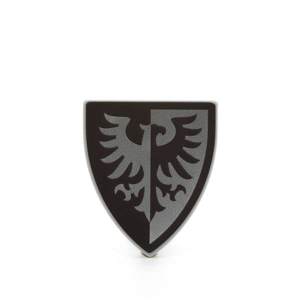 Farbenfrohe LEGO Schilder mit verschiedenen Symbolen und Designs, die kreativ und spielerisch gestaltet sind. Kaufe jetztLEGO 3846pb055 - Shield Triangular (Black and Silver Falcon with Black Border Pattern, Light Bluish Gray)