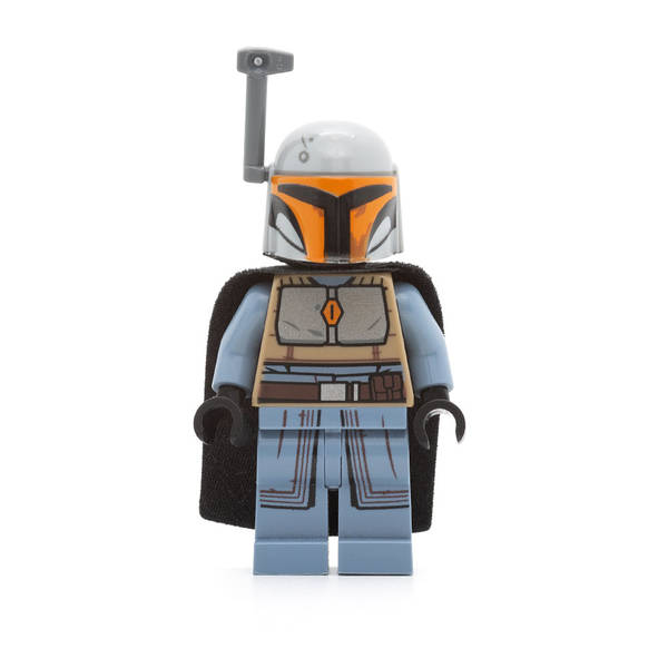 LEGO sw1077 - Mandalorian Tribe Warrior (Female, Black Cape, Light Bluish Gray Helmet with Antenna / Rangefinder)