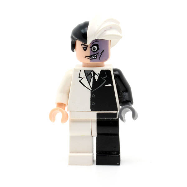 LEGO bat004 - Two-Face (Black Stripe Hips)