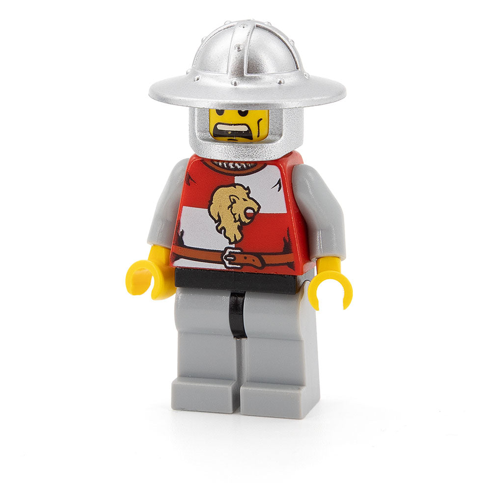 LEGO cas498 - Lion Knight Quarters (Kingdoms, Helmet with Broad Brim, Vertical Cheek Lines, Mouth Closed / Mouth Open Scared Pattern)