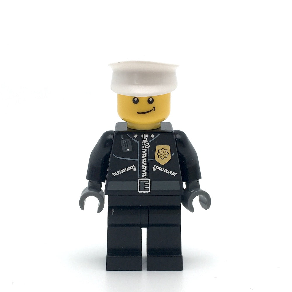 LEGO cty0256 - Police (City Leather Jacket with Gold Badge and 'POLICE' on Back, White Hat, Lopsided Smile)