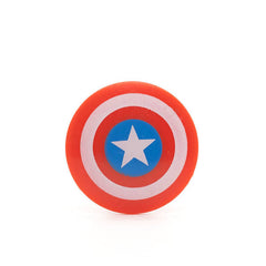 Farbenfrohe LEGO Schilder mit verschiedenen Symbolen und Designs, die kreativ und spielerisch gestaltet sind. Kaufe jetztLEGO 75902pb01 - Shield Round (Rounded Front, Bullseye and Captain America Star Pattern, Red)