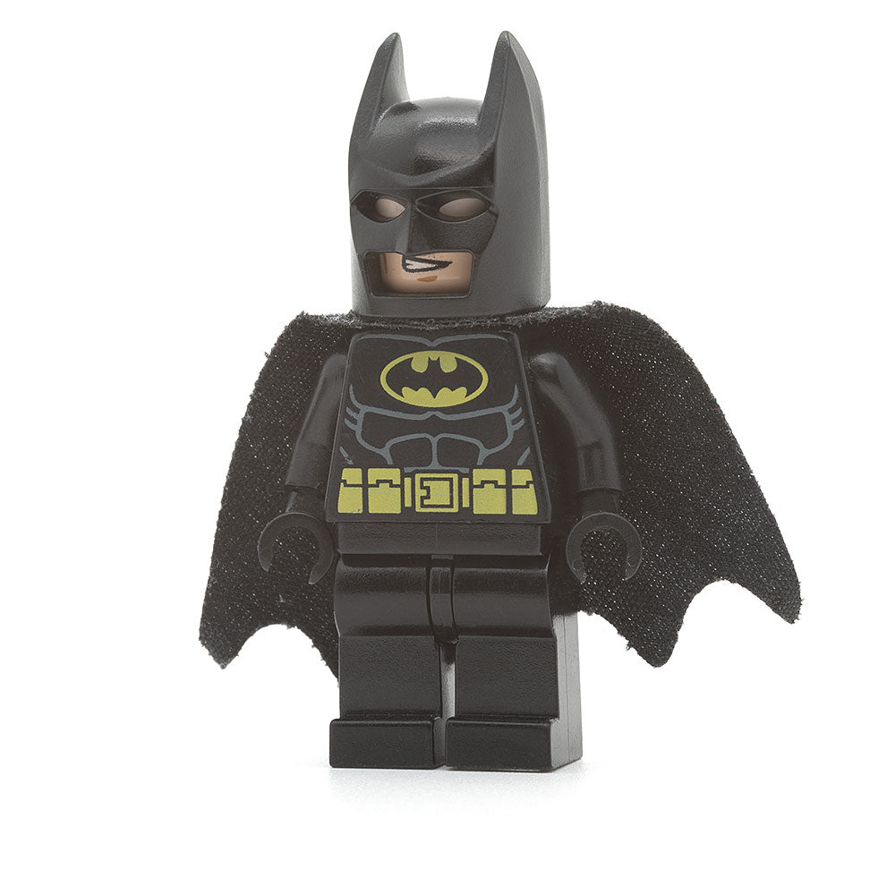LEGO sh0016 - Batman (Black Suit with Yellow Belt and Crest, Type 1 Cowl)
