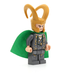 LEGO sh0033a - Loki (Shiny Starched Fabric Cape)