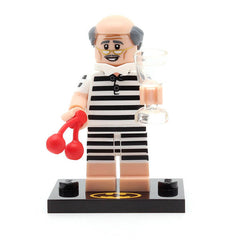 LEGO coltlbm2-10 - Vacation Alfred Pennyworth, The LEGO Batman Movie, Series 2 (Set mit Stand und Zubehör)