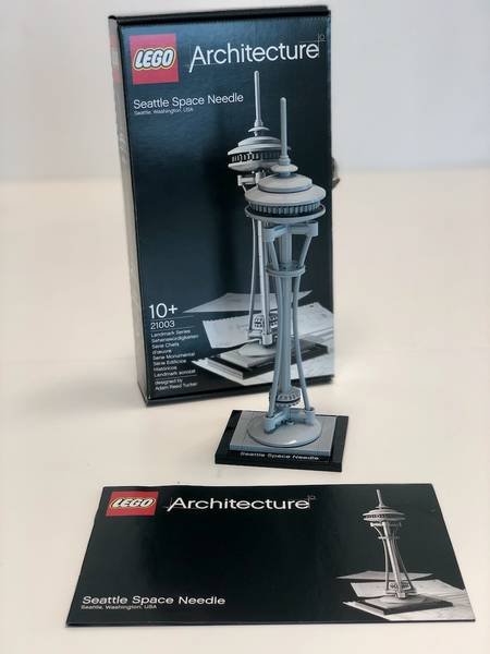 LEGO Architecture (21003) Seattle Space Needle